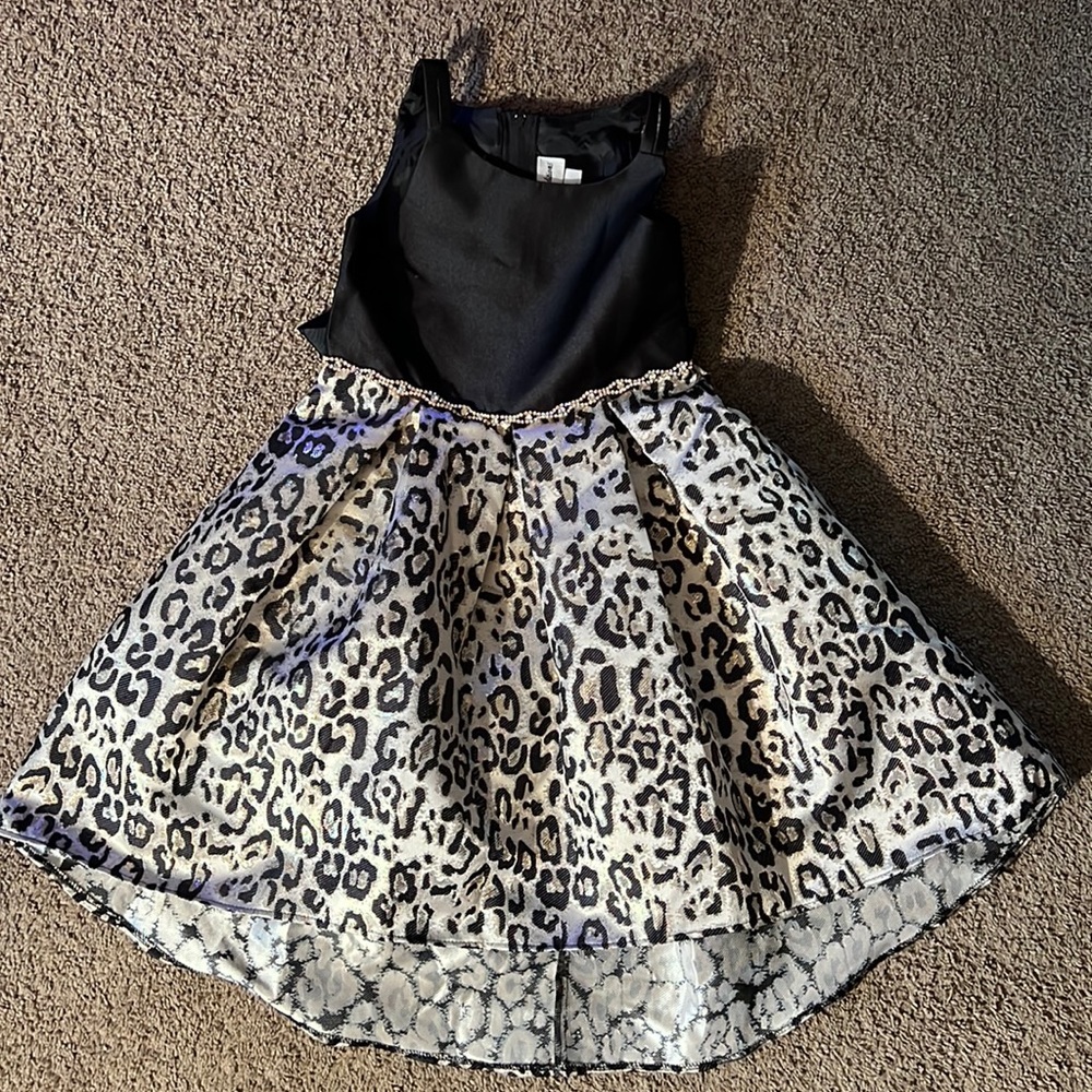Girls leopard dress